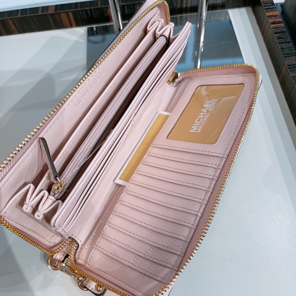Michael Kors JST Large Zip Wallet - Picture 7 of 7